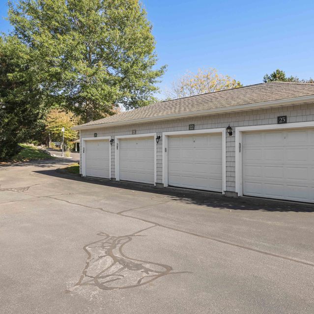 The Estates - Detached Garages With Paved Driveway Exterior