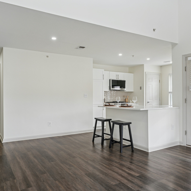 The Estates - Spacious Living Area With Kitchen Island